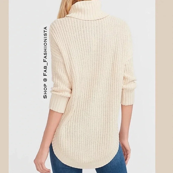 Knit Oversized Sweater Express size Small - Picture 3 of 17